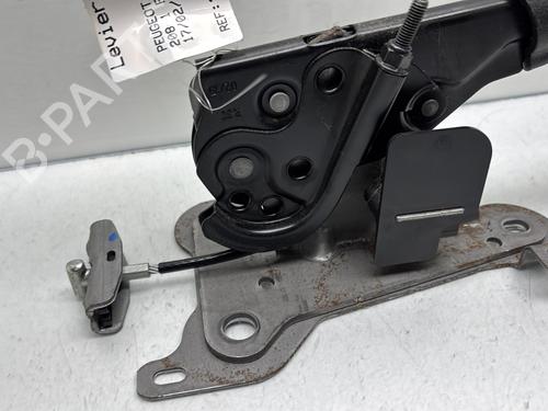 Hand brake PEUGEOT 208 I (CA_, CC_) 1.2 VTI 82 | BP28603717I18 