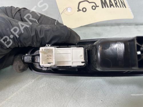 Used Right rear window switch Right rear window switch 37452405 37452405