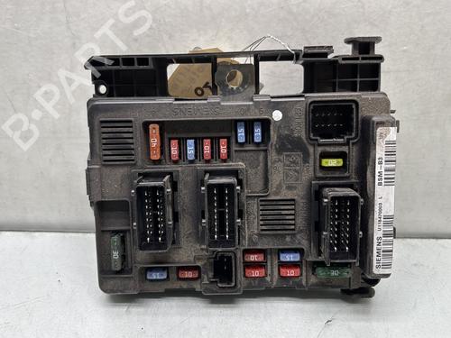 Used Fuse box CITROËN XSARA PICASSO (N68) 1.6 16V (109 hp) 28704905
