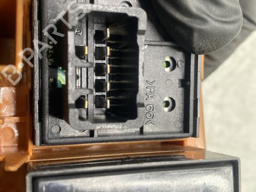 Left front window switch KIA SORENTO I (JC) 2.5 CRDi 4WD | BP32384074I27 