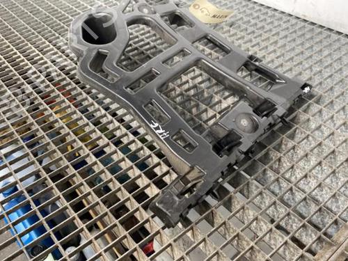Used Rear bumper bracket Rear bumper bracket 39455232 39455232