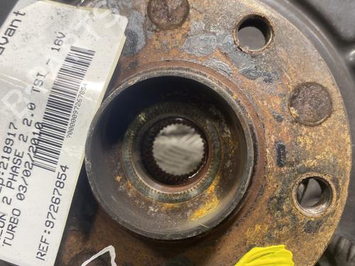 Used Right front steering knuckle Right front steering knuckle SEAT LEON (1P1) 2.0 TFSI (211 hp) 22319537 22319537
