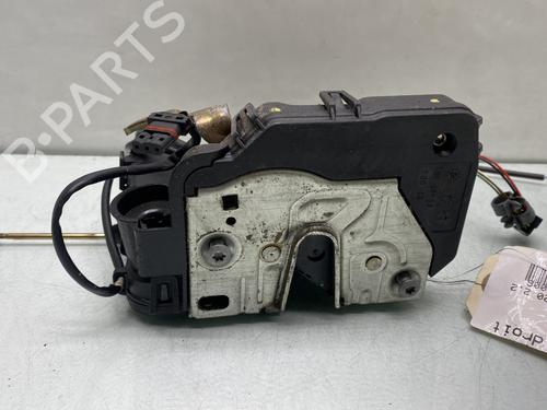 Used Front right lock MERCEDES-BENZ C-CLASS (W203) C 220 CDI (203.008) (150 hp) 28353455