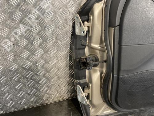 Right front door MERCEDES-BENZ E-CLASS (W211) E 220 CDI (211.006) | BP19976585C3 