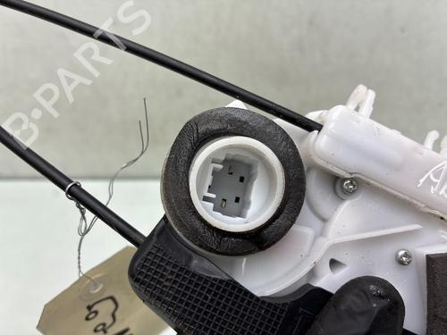 Used Rear left lock Rear left lock 37005903 37005903