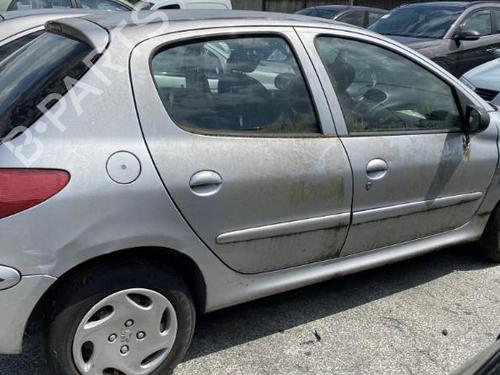 Fuse box PEUGEOT 206 Hatchback (2A/C) 1.9 D | BP19988920E1 