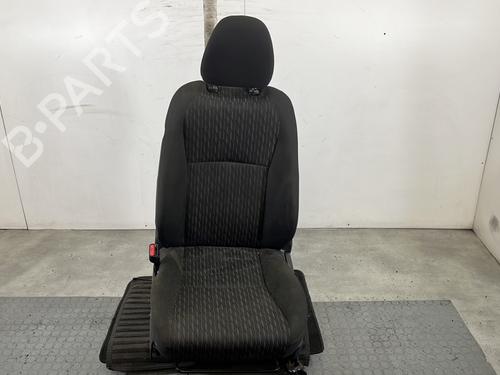Used Left front seat TOYOTA YARIS (_P13_) 1.0 (KSP130_, KSP130) (69 hp) 31905951