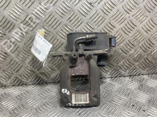 Used Right rear brake caliper Right rear brake caliper PEUGEOT 5008 II (MC_, MJ_, MR_, M4_) 1.5 BlueHDi 130 (MCYHZJ, MCYHZR, MCYHZX) (131 hp) 22419633 22419633