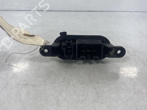 Used Heater resistor Heater resistor RENAULT MASTER III Van (FV) 2.3 dCi 125 FWD (FV0C, FV0D, FV0G, FV0H, FV0J, FV0K,... (125 hp) 20008552 20008552