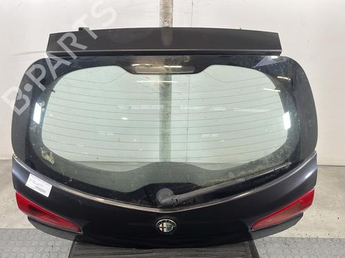 Used Tailgate ALFA ROMEO 147 (937_) 1.6 16V T.SPARK ECO (937.AXA1A, 937.BXA1A) (105 hp) 30389372