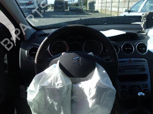 Fuse box PEUGEOT 308 I (4A_, 4C_) 1.6 HDi | BP30082637E1 