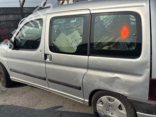 Grille CITROËN BERLINGO / BERLINGO FIRST Box Body/MPV (M_) 2.0 HDI 90 (MBRHY, MCRHY) | BP28496672C40 