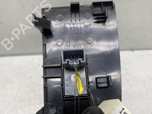 Used Right front window switch SEAT LEON (1P1) [2005-2013]  19953222