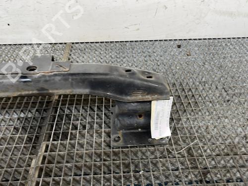 front-bumper-reinforcement-peugeot-1007-km_-2005-32853931 main image