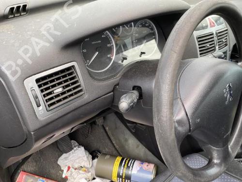 Fuse box PEUGEOT 307 Break (3E) 2.0 HDI 110 | BP19949024E1 