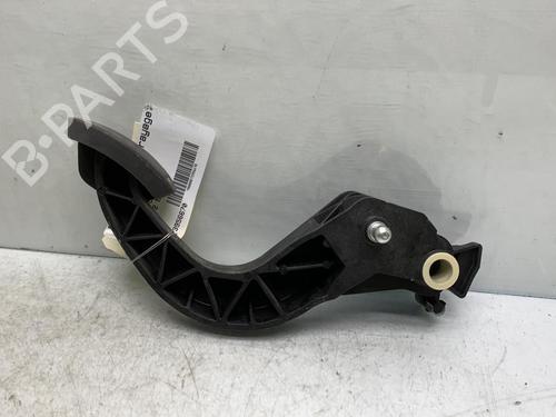 Used Clutch pedal Clutch pedal PEUGEOT 208 II (UB_, UP_, UW_, UJ_) 1.2 PureTech 100 (101 hp) 19955596 19955596