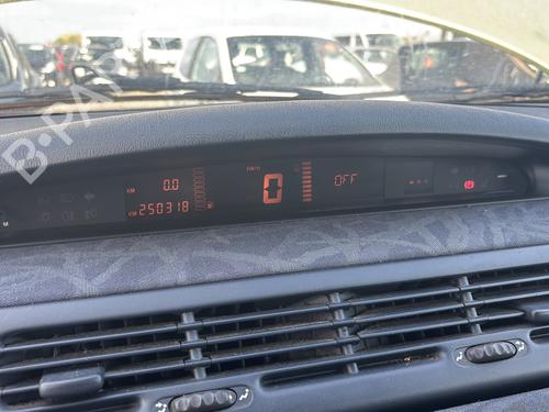 Left front fog light RENAULT ESPACE III (JE0_) 2.0 (JE0A) | BP31641450C30 