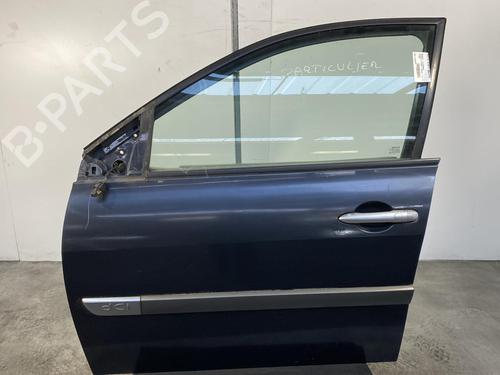 Used Left front door RENAULT MEGANE II Estate (KM0/1_) [2003-2012]  31275025