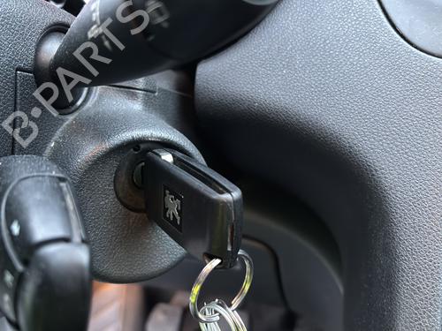 Rear right lock PEUGEOT 5008 (0U_, 0E_) 1.6 HDi | BP24549557C99 