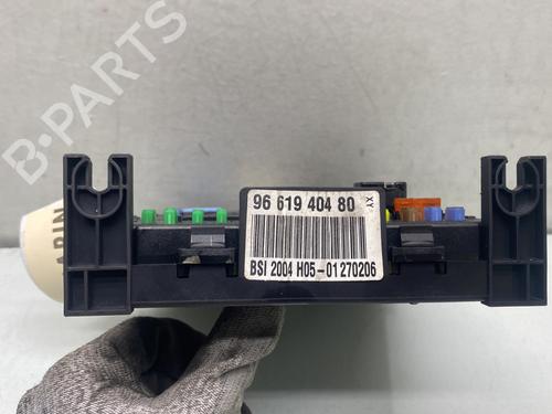 Used Fuse box Fuse box CITROËN C4 I (LC_) 1.6 HDi (109 hp) 28519649 28519649