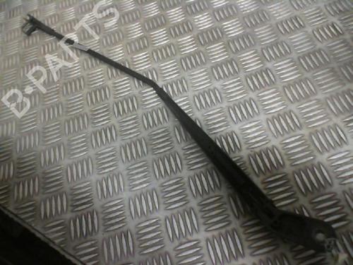 Used Front windshield wiper arm Front windshield wiper arm VW POLO IV (9N_, 9A_) 1.2 12V (64 hp) 19986579 19986579