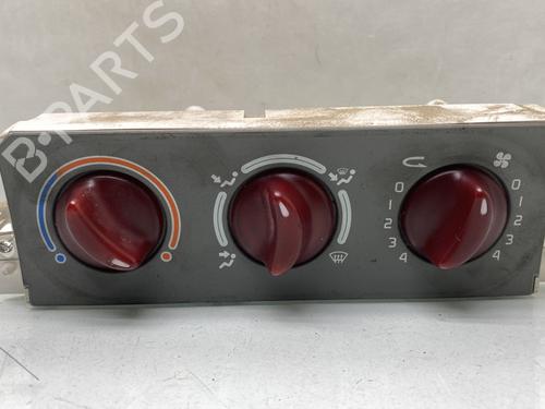 Used Climate control RENAULT TWINGO I (C06_) 1.2 16V (C060) (60 hp) 26952681