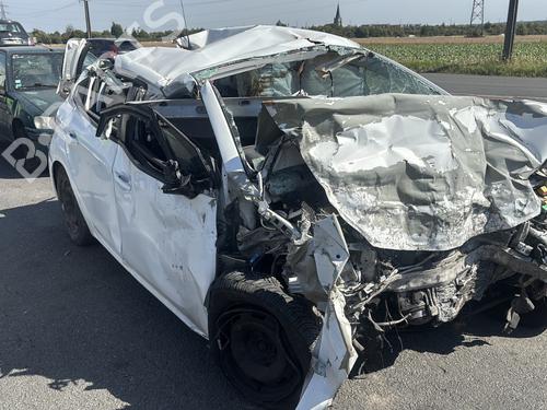 Front left quarter glass PEUGEOT 208 I (CA_, CC_) 1.4 HDi | BP29272198C111 