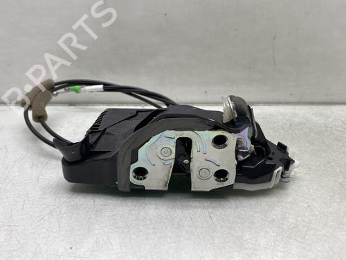 Used Front right lock TOYOTA YARIS (_P13_) 1.4 D (NLP130_, NLP130) (90 hp) 23769078