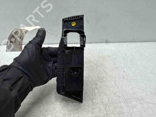 Used Left front window switch Left front window switch VW POLO VI (AW1, BZ1, AE1) 1.6 TDI (80 hp) 36550104 36550104