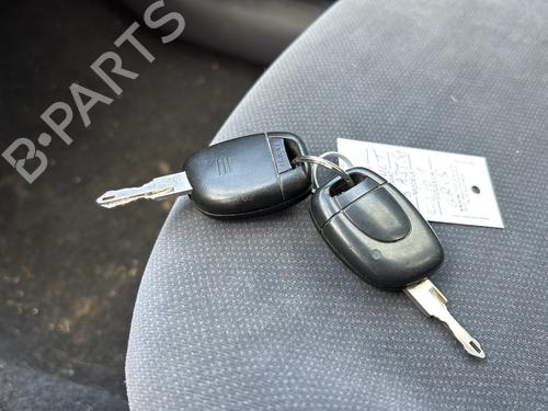 Right headlight RENAULT CLIO II Hatchback Van (SB0/1/2_) 1.9 D (SB0R) | BP30539664C29  - Image 24