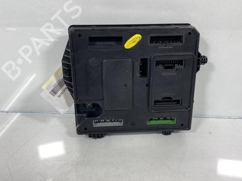 Used Fuse box Fuse box RENAULT MEGANE III Hatchback (BZ0/1_, B3_) 1.5 dCi (BZ0C) (90 hp) 20008568 20008568