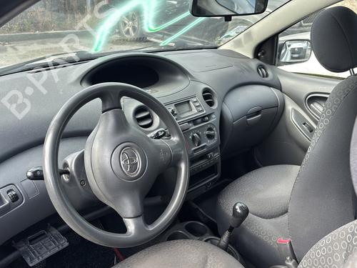 Front right door window TOYOTA YARIS (_P1_) 1.4 D-4D (NLP10_, NLP10R) | BP30490369C19 