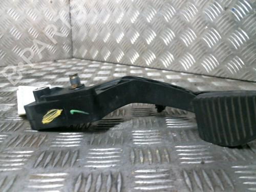 Used Clutch pedal PEUGEOT 308 I (4A_, 4C_) 1.6 HDi (112 hp) 19981162