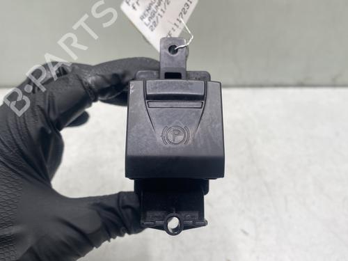 Used Switch RENAULT LAGUNA III (BT0/1) 2.0 dCi (BT01, BT08, BT09, BT0E, BT0K, BT12, BT1C, BT1D,... (150 hp) 31213156