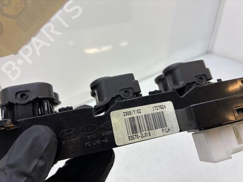 Left front window switch HYUNDAI i30 Estate (FD) 1.6 CRDi | BP39607093I27 - Image 3
