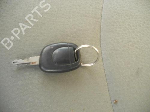 Venstre fortil invendig håndtag RENAULT CLIO II (BB_, CB_) 1.5 dCi | BP20033935I13 