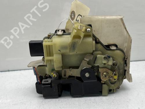 Serrure avant droite VW PASSAT B5.5 (3B3) 1.9 TDI (130 hp) 20659736