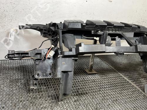 Pannello frontale RENAULT SCÉNIC II (JM0/1_) 1.5 dCi (JM1E, JM16) (106 hp) 31250979