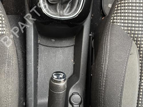 Venstre  Fortil Tågelygte CITROËN C3 II (SC_) 1.2 VTi 82 | BP27676874C30 