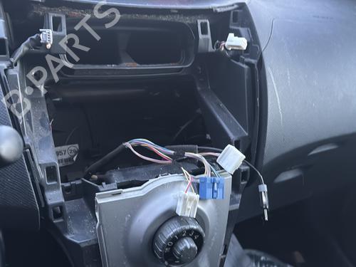 Rear windshield wiper arm TOYOTA YARIS (_P9_) 1.0 VVT-i (KSP90_, KSP90R) | BP32384080C144 