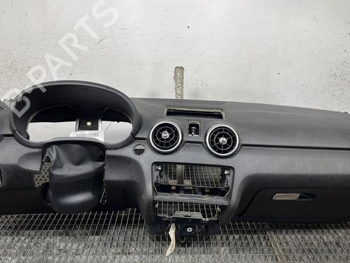 Used Dashboard AUDI A1 Sportback (8XA, 8XF) 1.6 TDI (90 hp) 27820305