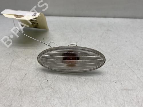 Used Right front indicator RENAULT KOLEOS I (HY_) 2.0 dCi (HY0K) (150 hp) 25446449