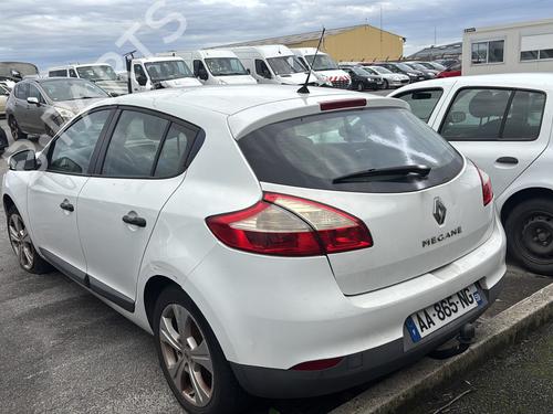 Fuse box RENAULT MEGANE III Hatchback (BZ0/1_, B3_) 1.5 dCi | BP37722948E1 - Image 4