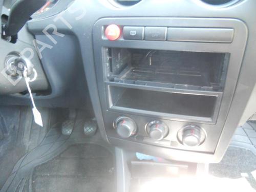 Washer pump SEAT IBIZA III (6L1) 1.2 | BP20034081E24