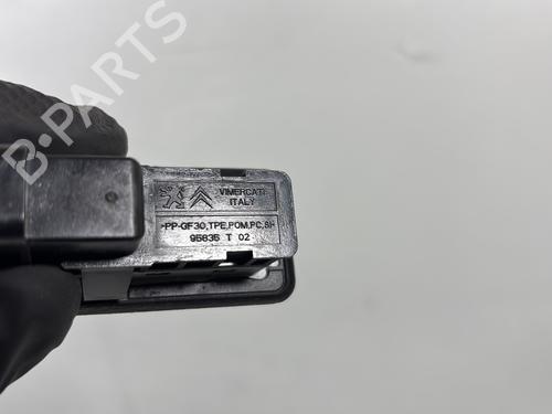 Used Switch Switch PEUGEOT 308 II (LB_, LP_, LW_, LH_, L3_) 1.6 HDi / BlueHDi 115 (115 hp) 29940026 29940026