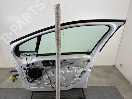 Used Right front door Right front door PEUGEOT 208 I (CA_, CC_) 1.4 HDi (68 hp) 39901993 39901993