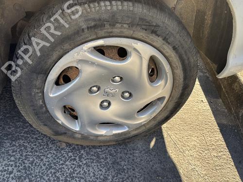 Fuse box PEUGEOT 206 Hatchback (2A/C) 1.4 HDi eco 70 | BP31646875E1