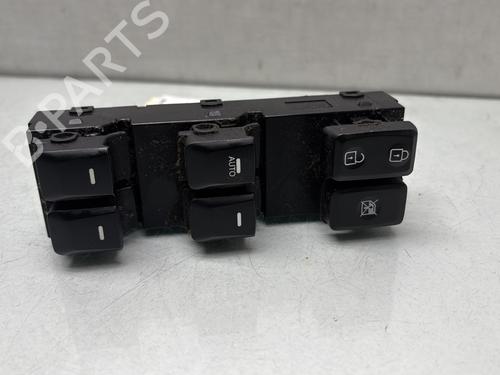 Used Left front window switch KIA SPORTAGE III (SL) 1.7 CRDi (116 hp) 30791166