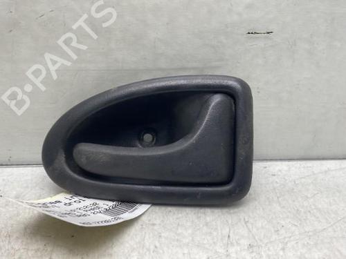 Front right interior door handle OPEL VIVARO A Bus (X83) 1.9 DTI (F7, J7, A07) 93859065