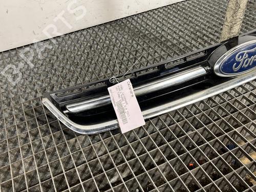 Atrapa chłodnicy / Grill FORD KUGA II (DM2) 2.0 TDCi | BP30933125C40